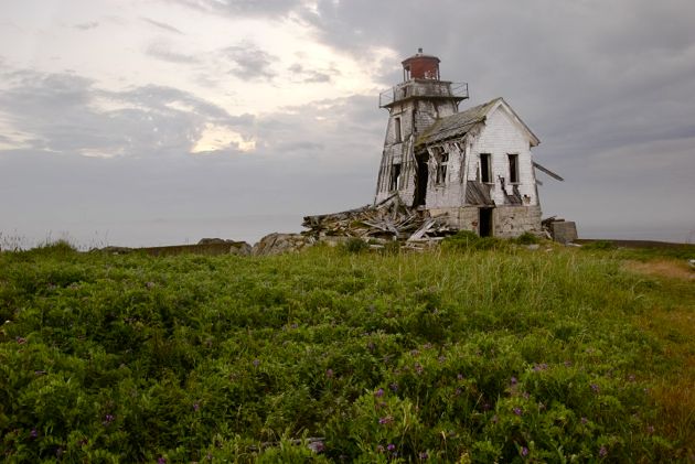 abandoned-lighthouse10.jpg