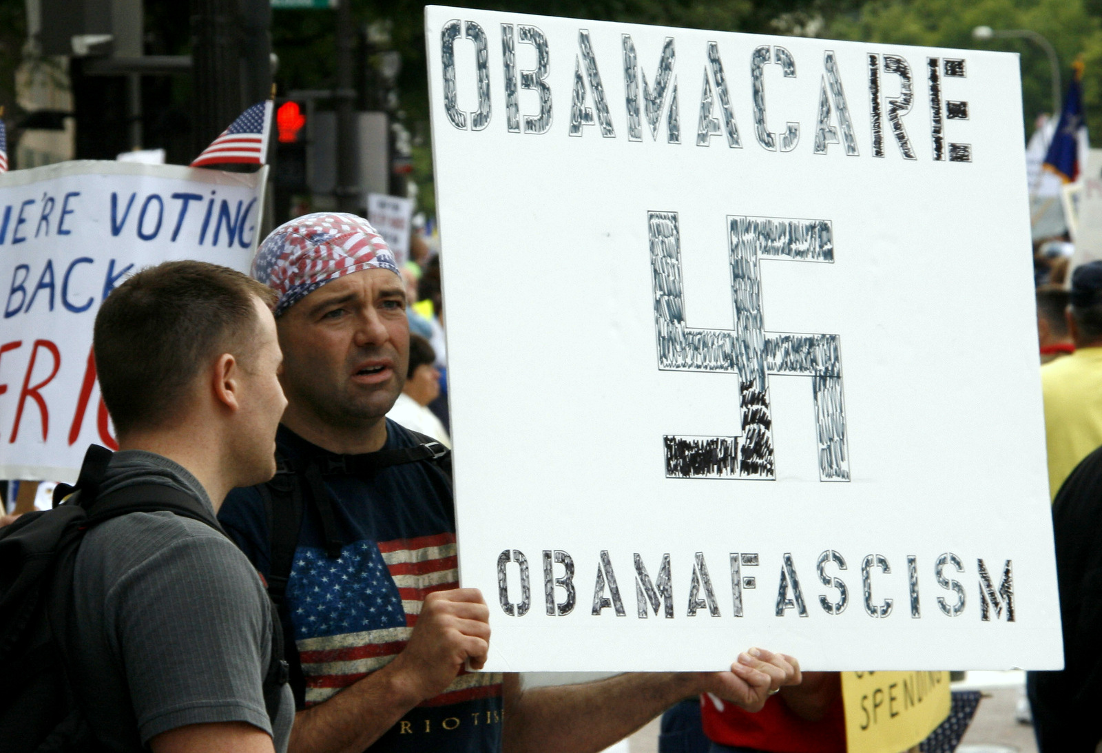 tea_party_placard_obamafascism-001.jpg