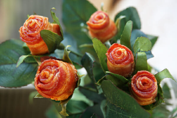 Bacon-roses-hrz.jpg