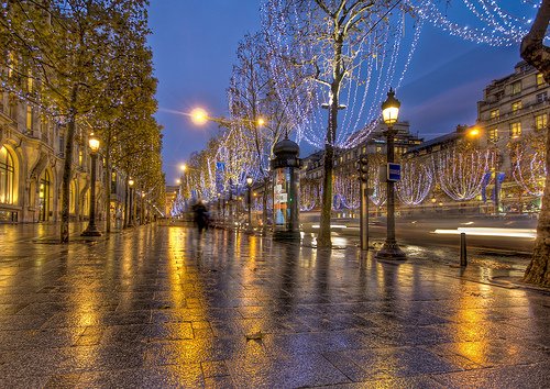 Christmas-Lights-on-the-Champs-Elysees-Paris.jpg