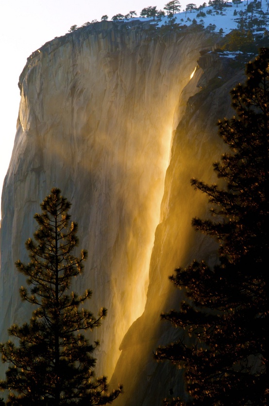 Horsetail-Falls-Yosemite-National-Park-CA.jpg