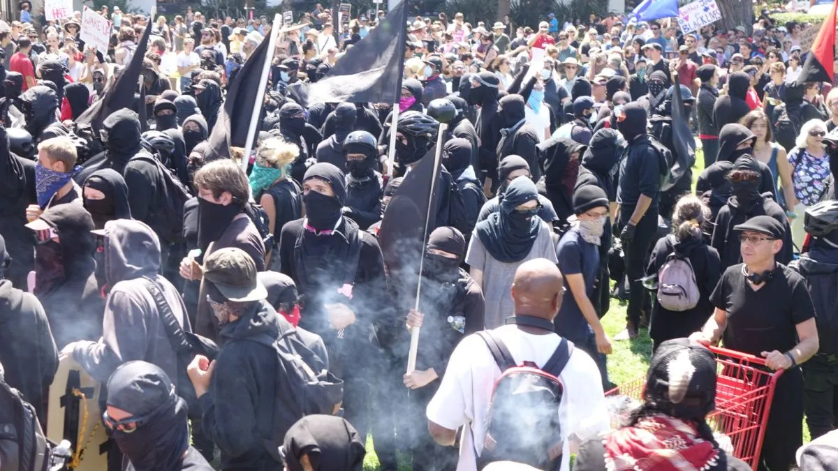0926-2017-Antifa.JPG