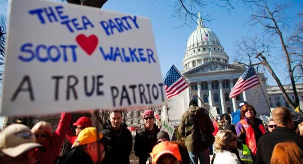 110219_teaparty_wisconsin_reuters_328.webp