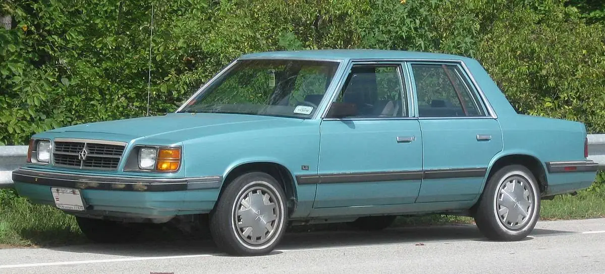 1200px-85-89_Dodge_Aries_sedan.jpg