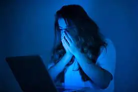 Teenage girls 'ganging up' on young boys in disturbing cyber ...