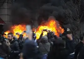 200 arrested as protests become violent in D.C. | Pittsburgh Post ...