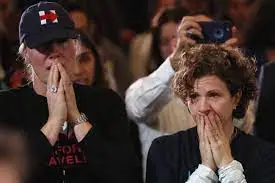Tears, anguish for many female Hillary Clinton voters - CBS News