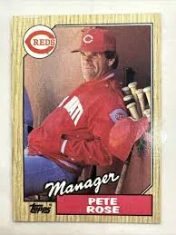 Topps Cincinnati Reds Pete Rose RARE Baseball Card. 