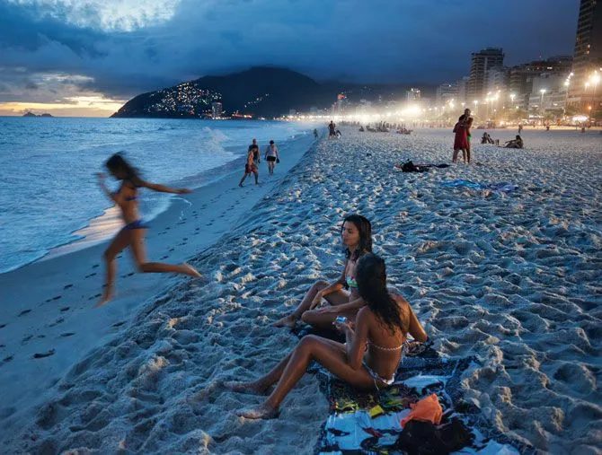 18-rio-nighttime-beach-670.webp