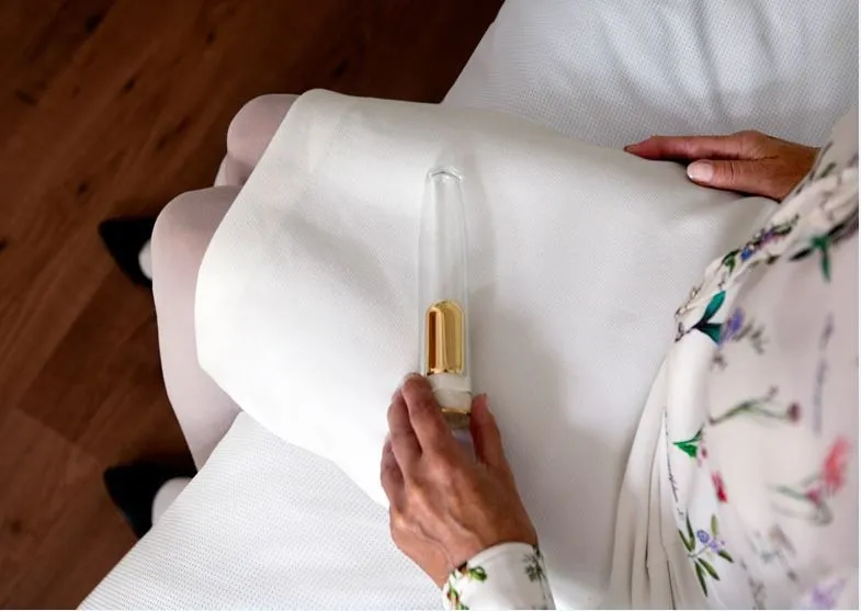 21-grams-dildo.webp