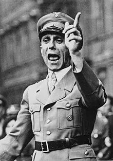 220px-Bundesarchiv_Bild_102-17049,_Joseph_Goebbels_spricht.webp