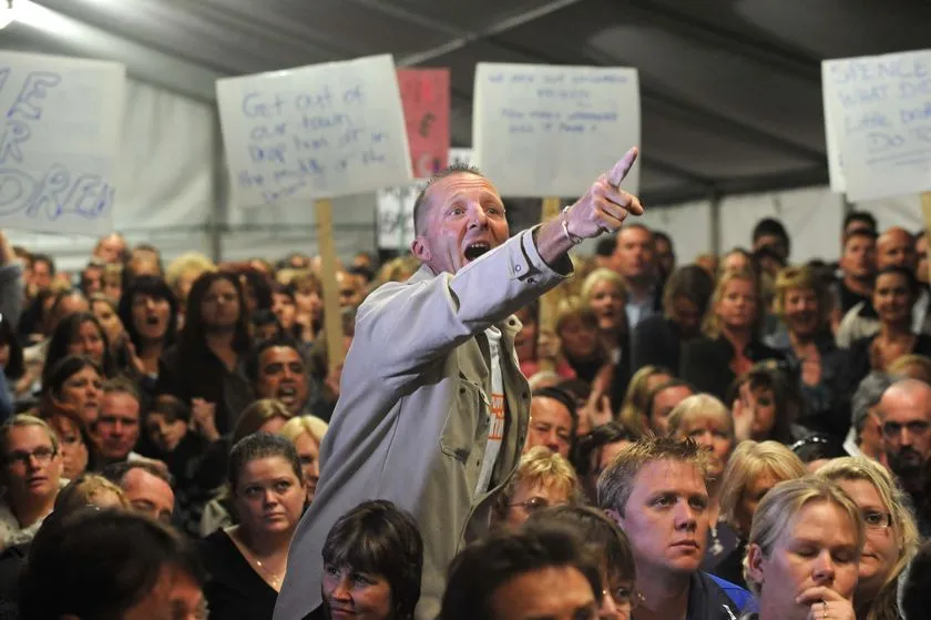 263143_Angry-Crowd3.webp