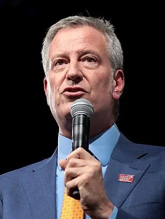 330px-Bill_de_Blasio_by_Gage_Skidmore.jpg