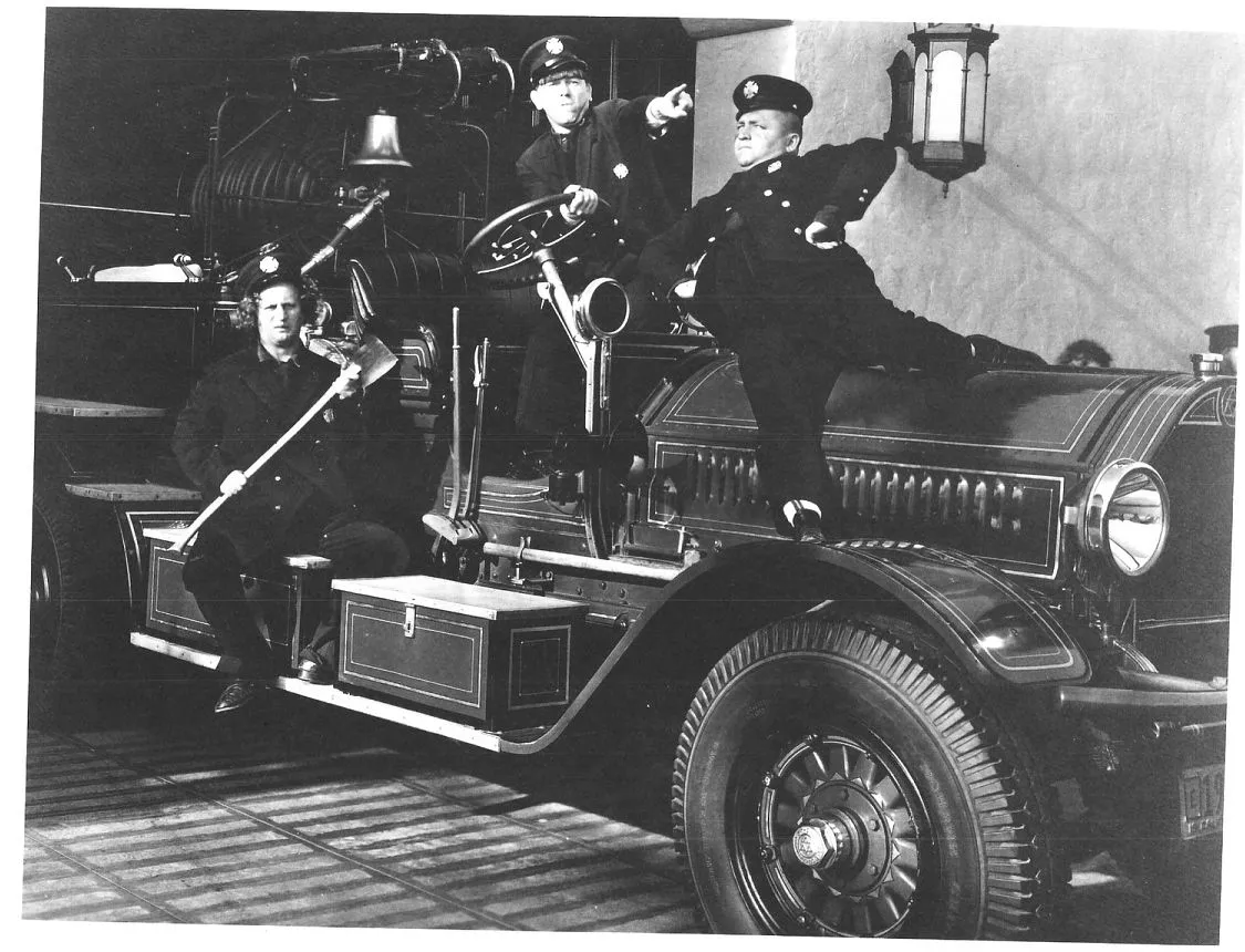 3stoogesfiretruck.webp