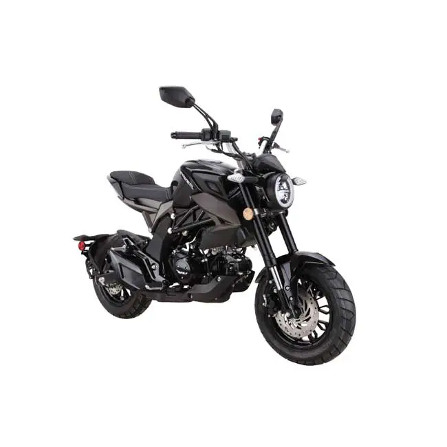 5-STRIKER-Black-Front-Right.webp