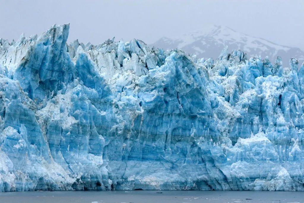 5225_face_of_hubbard_glacier.webp