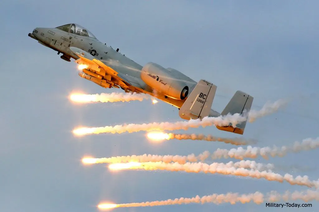 a10_thunderbolt_2_Flares.webp