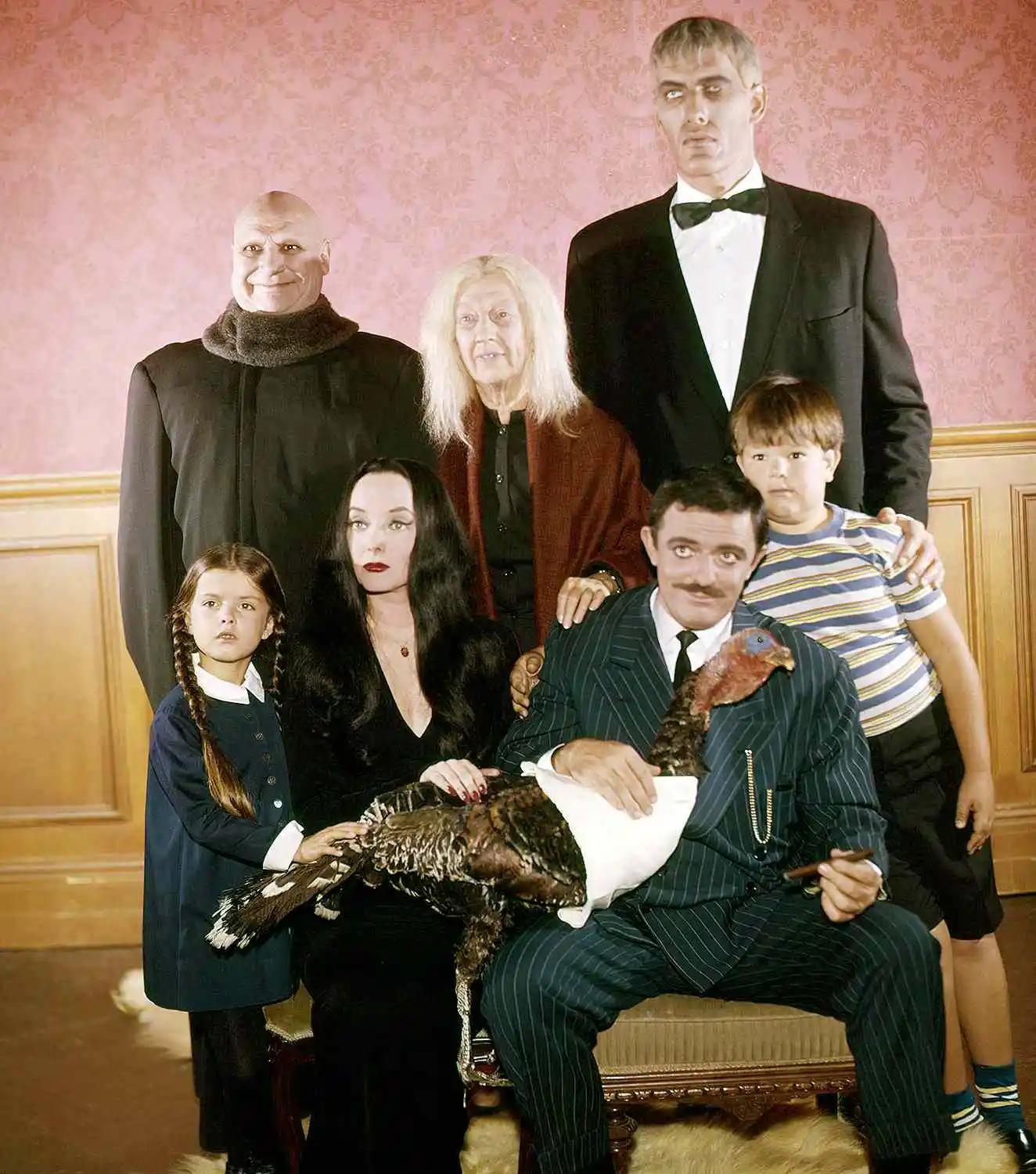addams-family-1-e35aaac41b834120978355c89ebe5e6b.webp