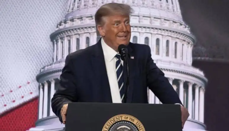 AI Trump weird look at podium.webp