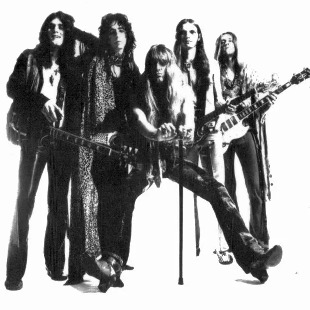 alice-cooper-_love-it-to-death_1971.webp