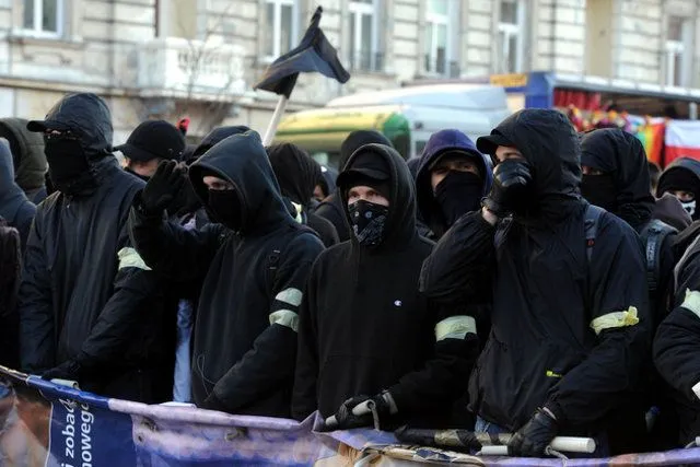 antifa-masked.webp