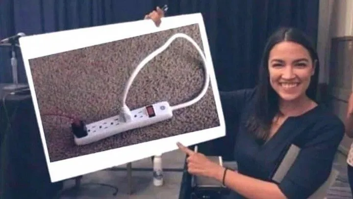 aoc plug strip.webp