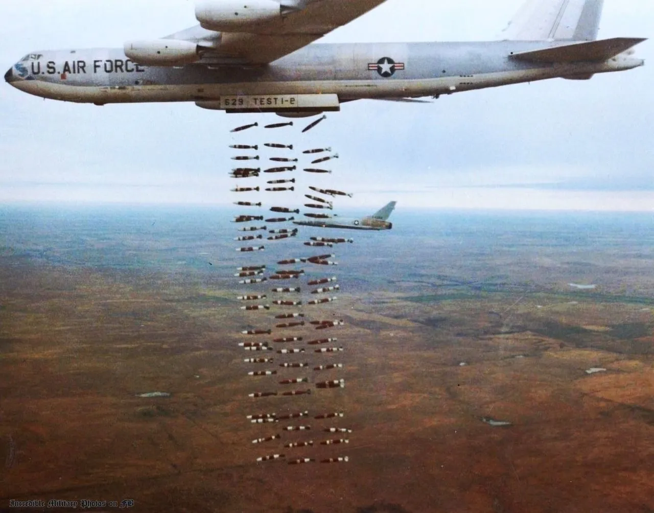 B-52_Bombing.webp