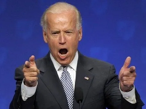 biden_double_guns_AP.webp
