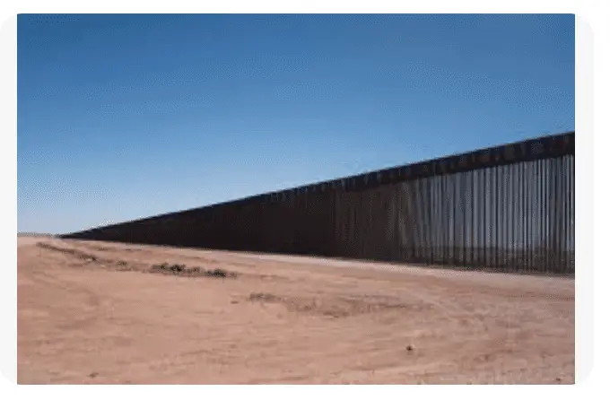 borderwallfence.webp