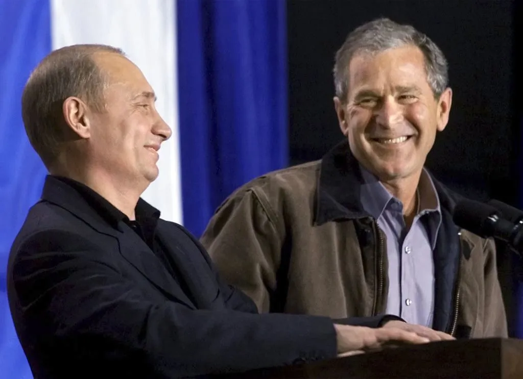 Bush-Putin1-1024x743.webp