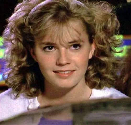 c46658281174037ed95036ad8a7e5ea2--elisabeth-shue-the-karate-kid.webp