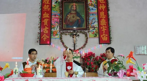 chinese-catholic-church-06.webp