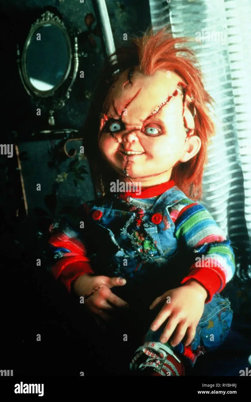 chucky-bride-of-chucky-1998-RYBHRJ.webp