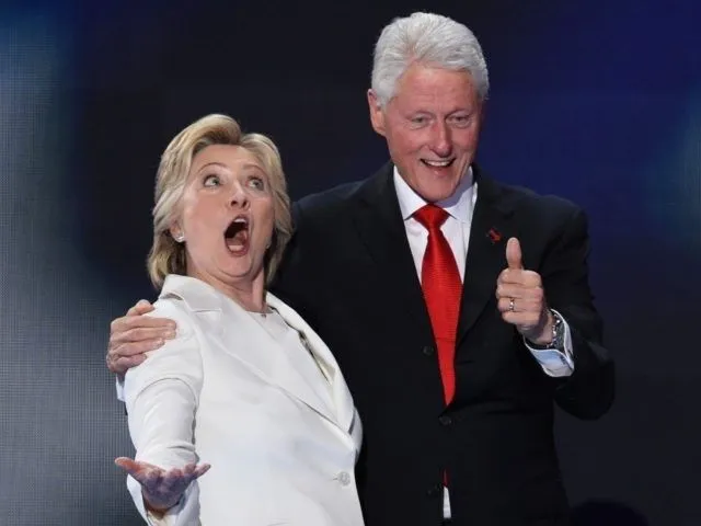 Clintons-Saul-Loeb-Getty-640x480.webp