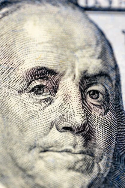closeup-image-benjamin-franklin-bill-finance-concept_169016-59535.webp