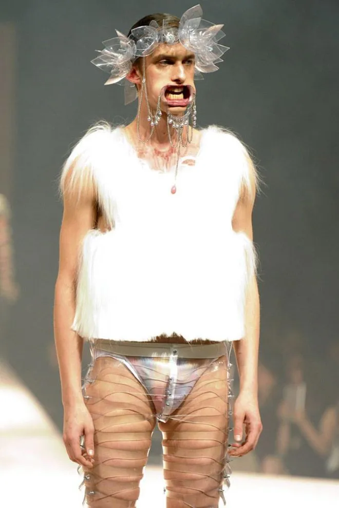 crazy-fashion1.webp