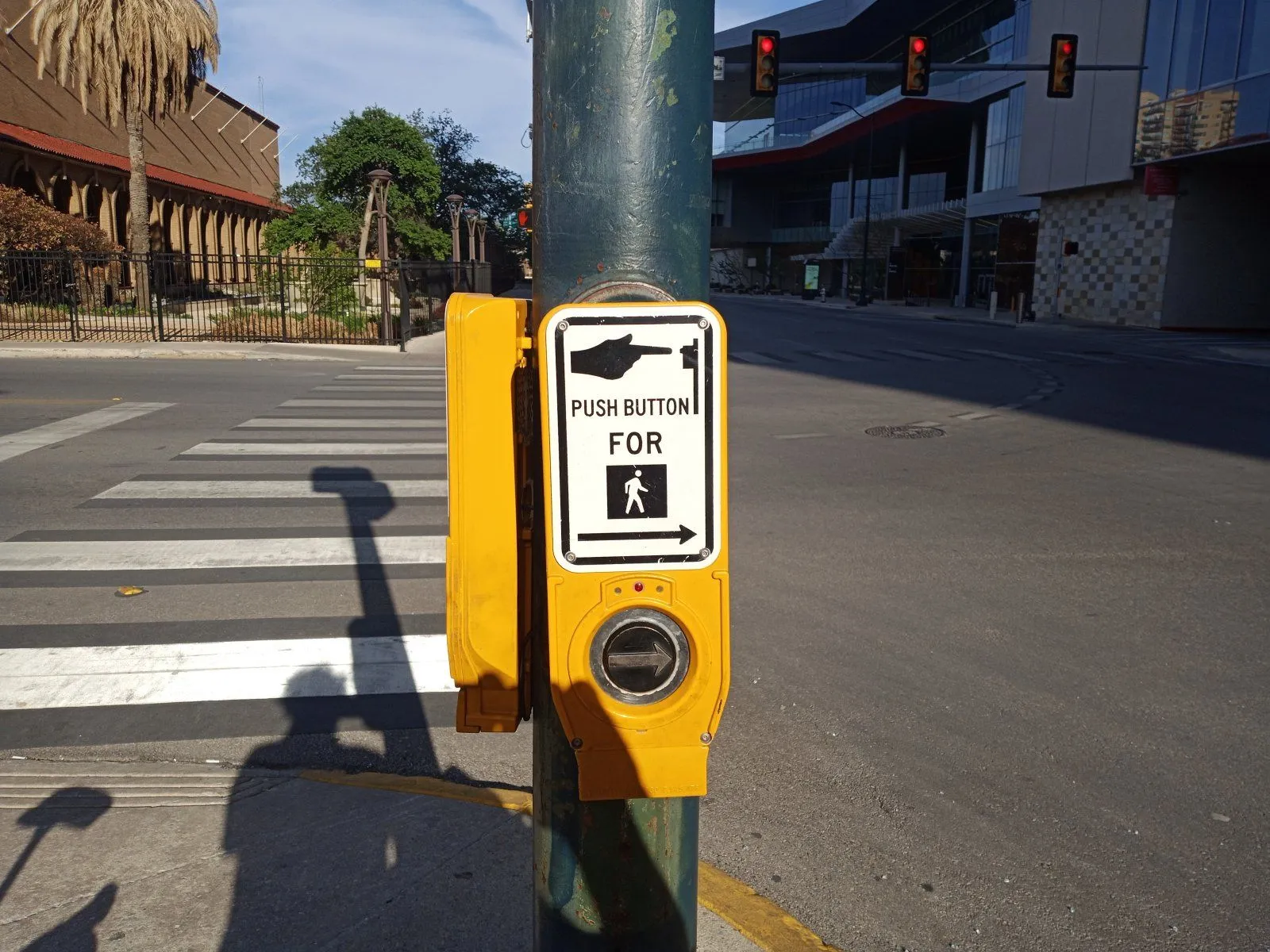crossing signal control sign.jpg
