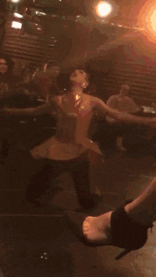 drag-queen-dancing.gif