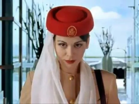 emirates-stewardess[1].webp