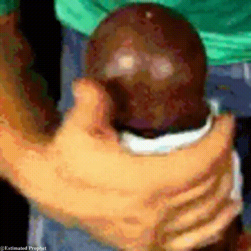 FxQXK93WAAImGSb.gif
