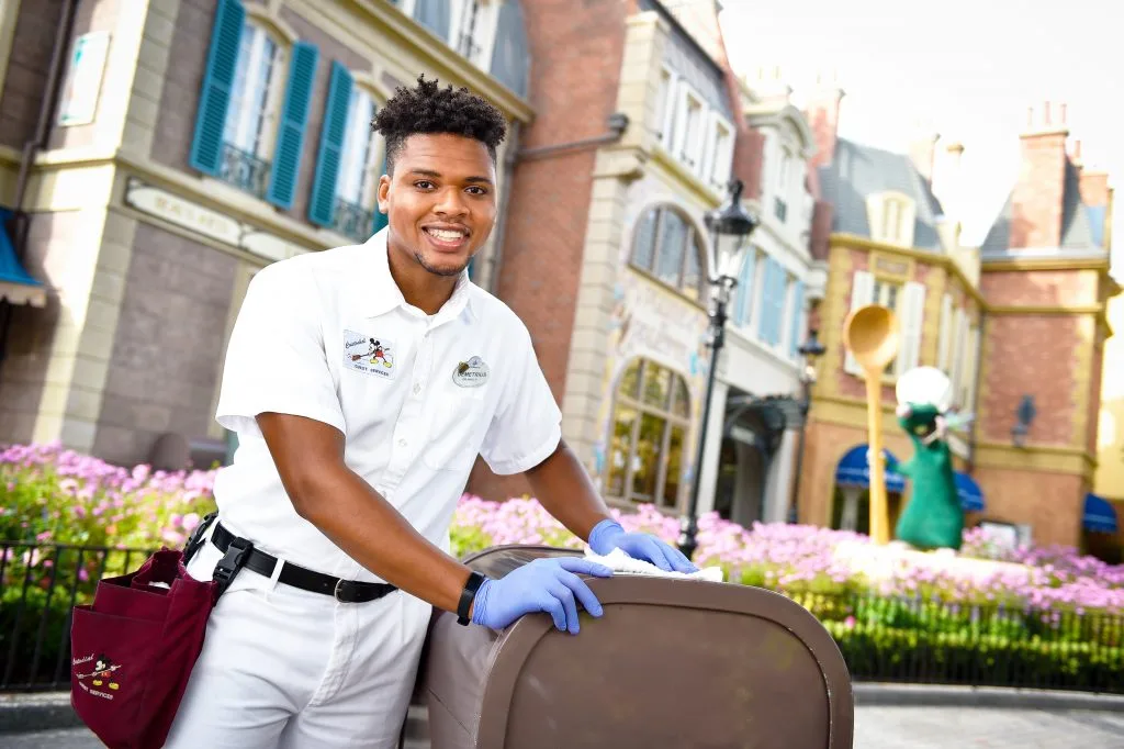 FY21_TAD_Demetrius_Osechas_1457229_Custodial_Epcot_Trashcan-1-1024x682.webp