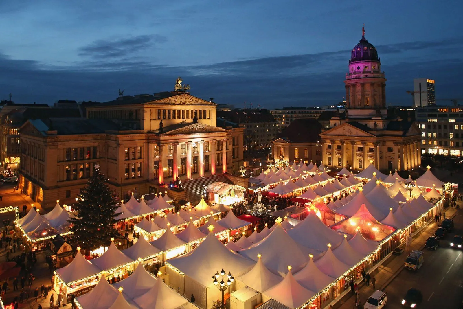 GermanChristmasMarket-57fa9eb15f9b586c357e98a6.webp