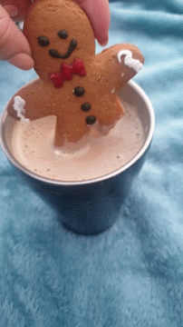 gingerbread-hot-tub-xmas.gif
