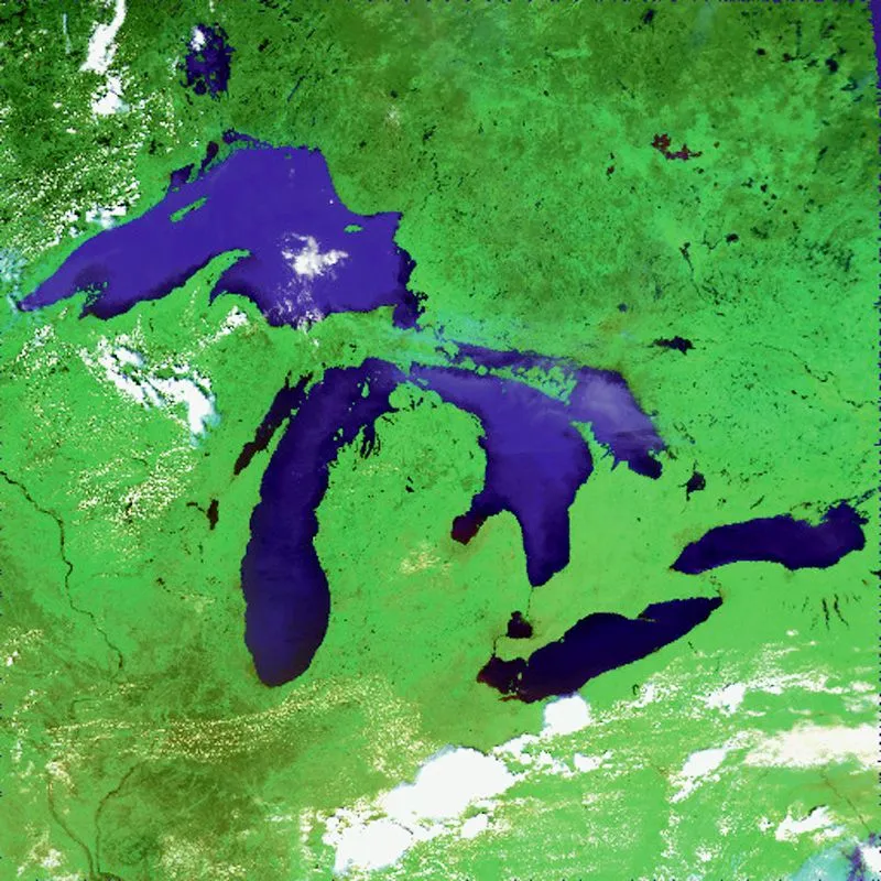 greatlakes-satellite0621-1995.webp