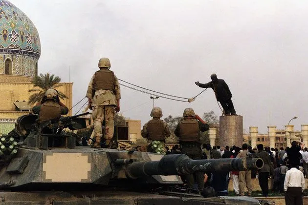 gt_saddam_statue_toppling_630x420_101228.webp