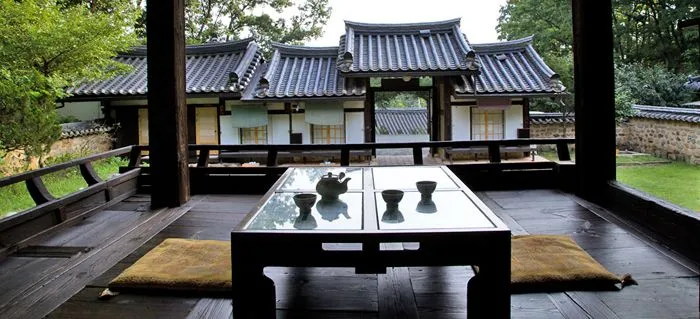 Hanok-Korean-traditional-house.webp