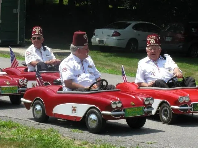 happy-birthday-america-shriners-cars-the-official-cars-of-v0-gb62vqlj3u9b1.webp