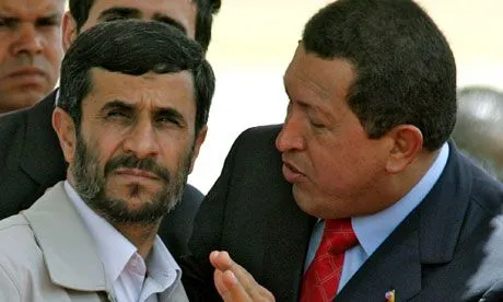 Hugo-Chavez-talking-to-Ma-007.webp