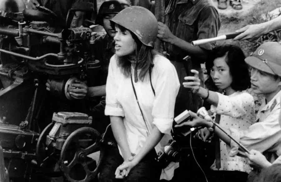 Jane Hanoi Jane Fonda in North Vietnam in 1972.webp
