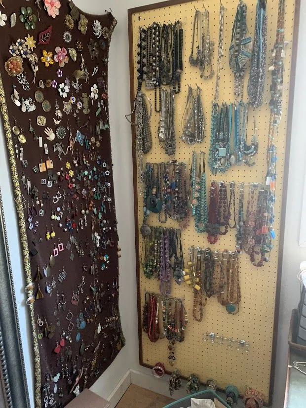 Jewelry1.webp